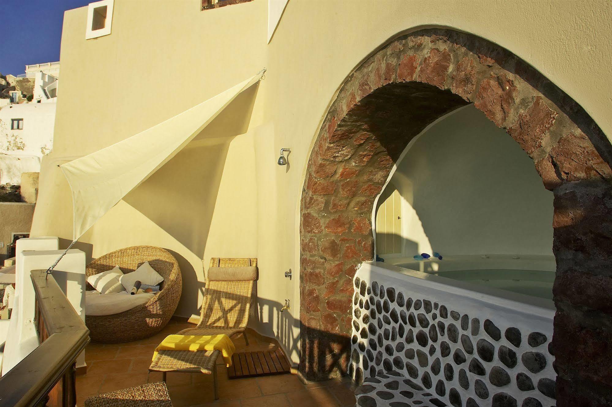 Art Maisons Oia Castle Bagian luar foto